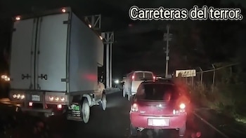 Asalto robo camioneta de carga carretera Federal México - Cuautla Cocotitlán Edomex