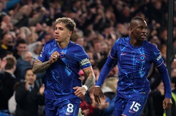 Enzo Fernández celebrando su gol frente al Tottenham (REUTERS/Hannah Mckay)