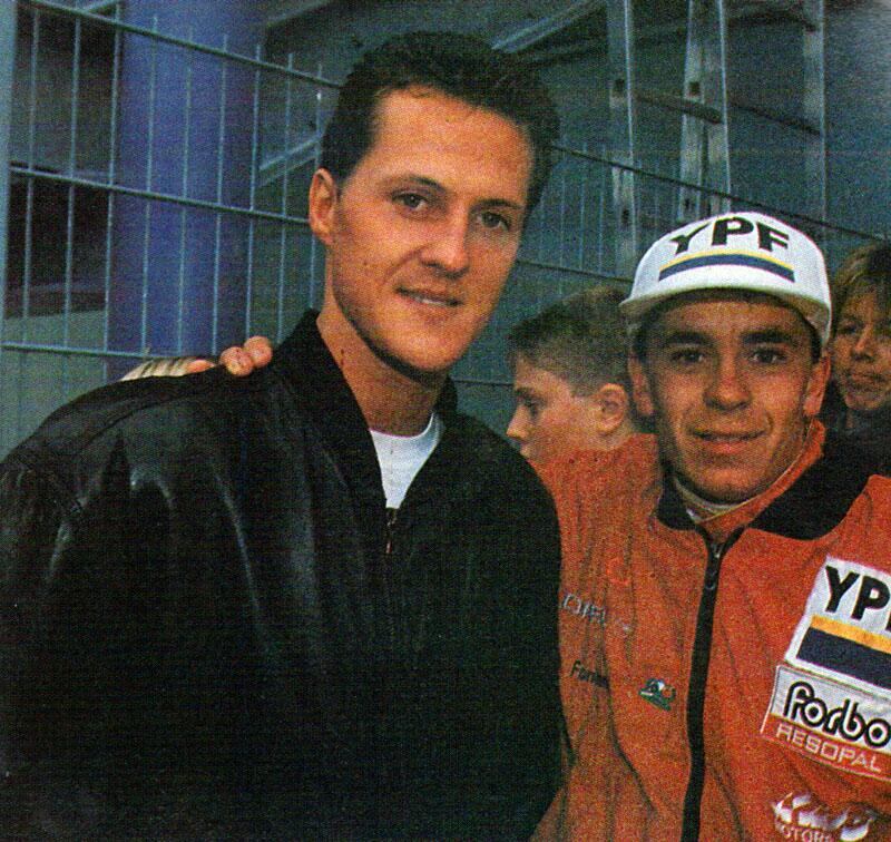 Norberto Fontana junto a Michael Schumacher luego de ganar en la Fórmula 3 Alemana en Hockenheim en 1995 (@nfontana1)
