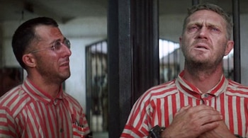 Dustin Hoffman y Steve McQueen en "Papillon", estrenada en 1973.