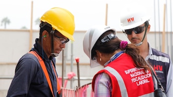 Un gran porcentaje de trabajadores no sabe si su empresa está al día con las normas laborales