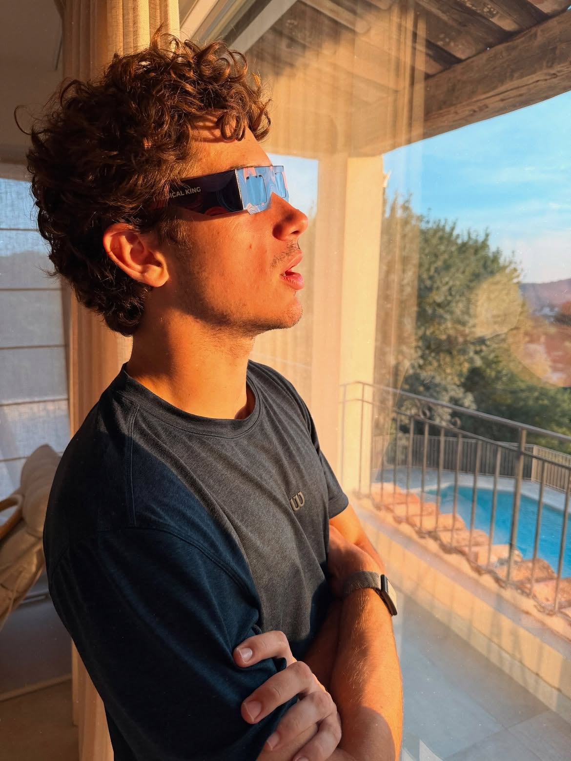 Colapinto disfrutó del eclipse (@francolapinto)