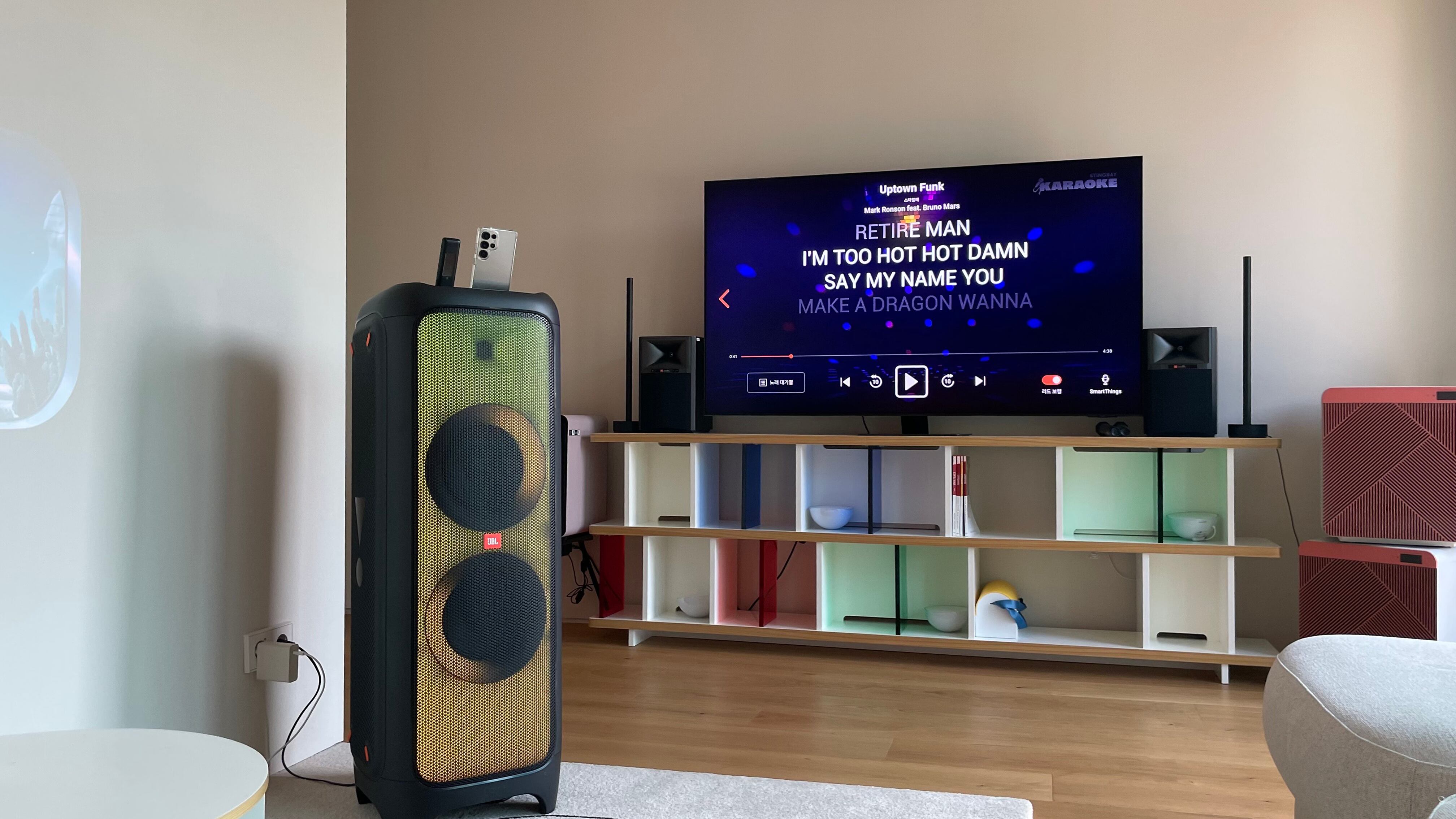 Del trabajo al ocio, todo está contemplado en la casa de Samsung compuesta por un total de tres plantas