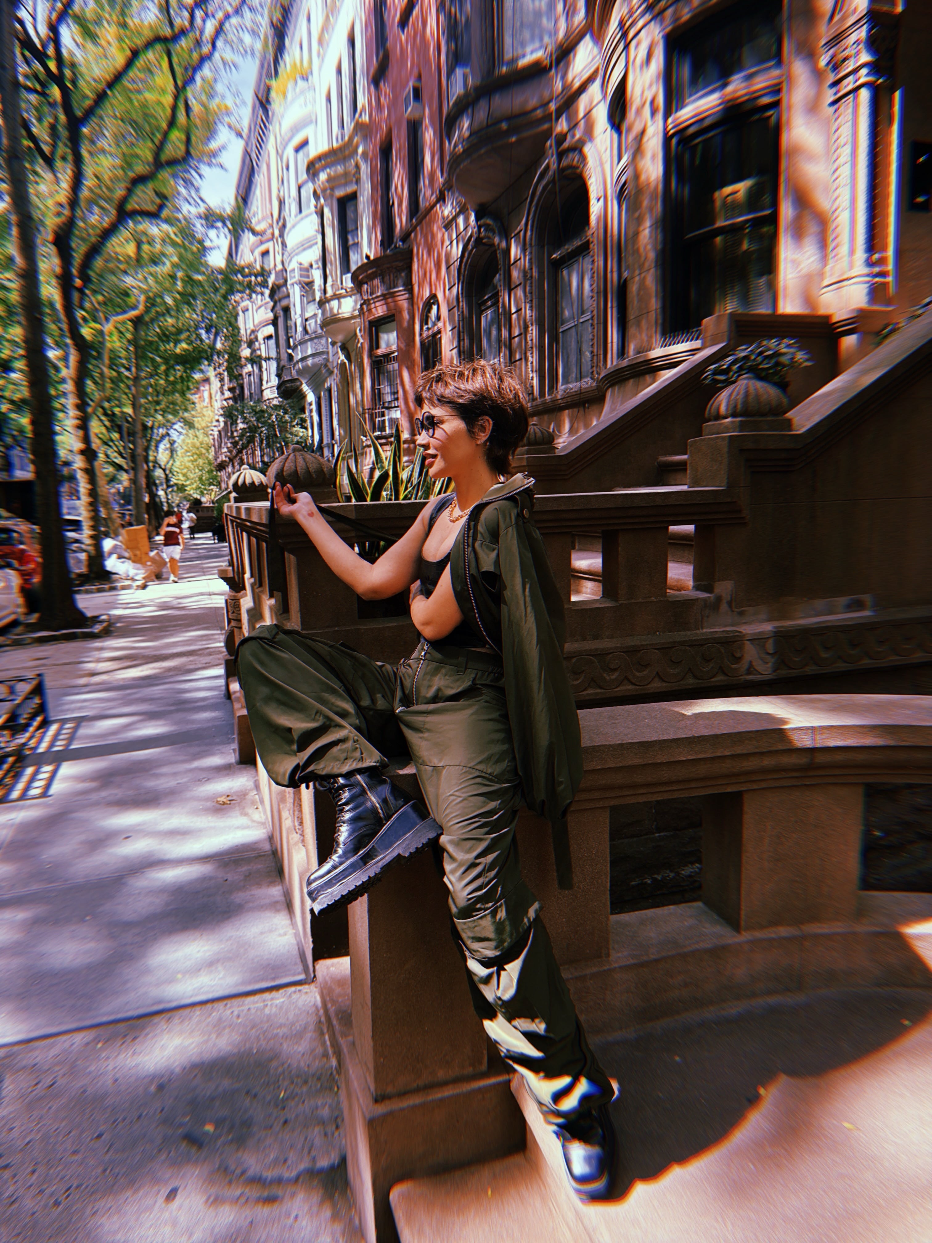 El look de la actriz para caminar por el Upper West Side