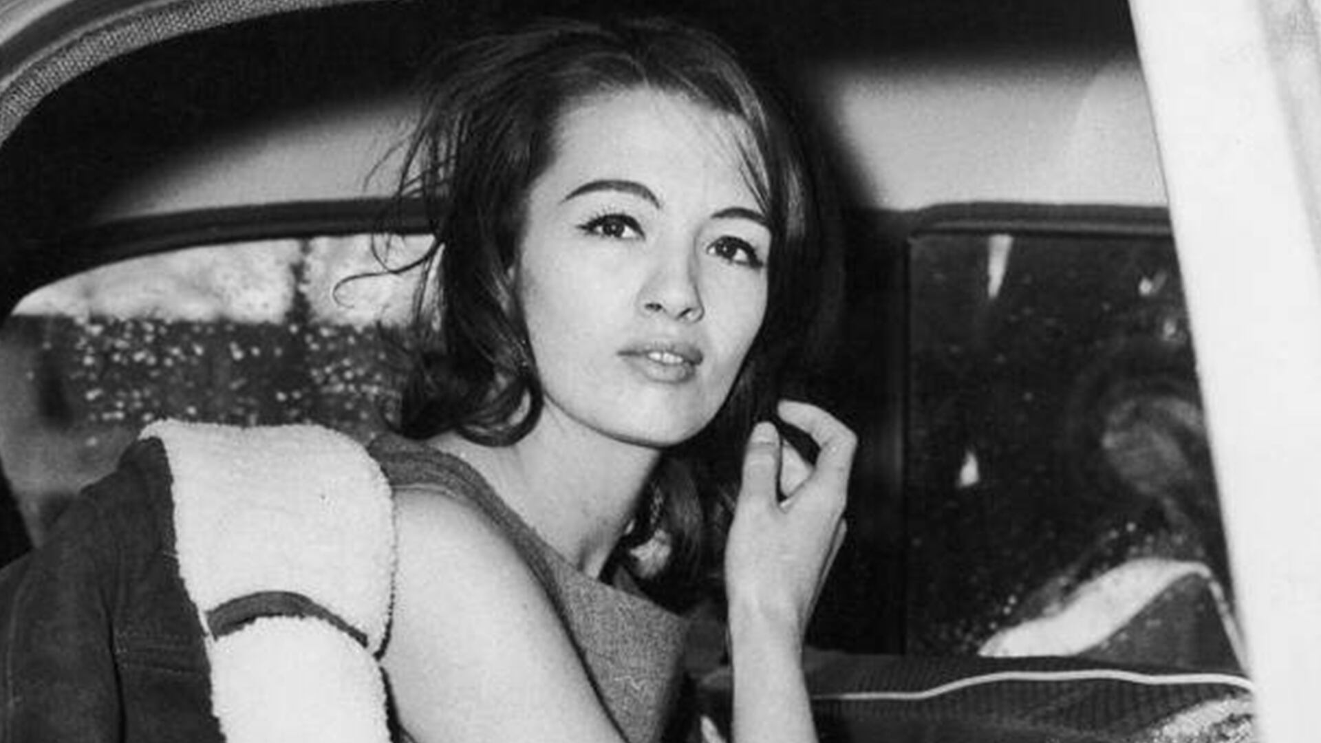 Fue un ícono fugaz de la moda hasta que el escarnio público la sepultó.