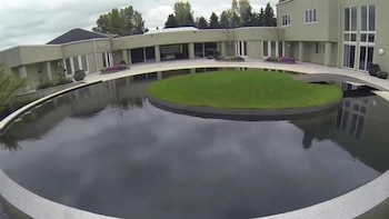 Una imagen de la mansión