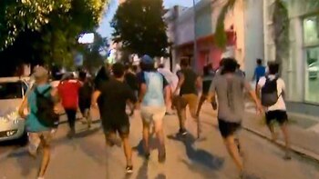 Dos hombres se acercaron a