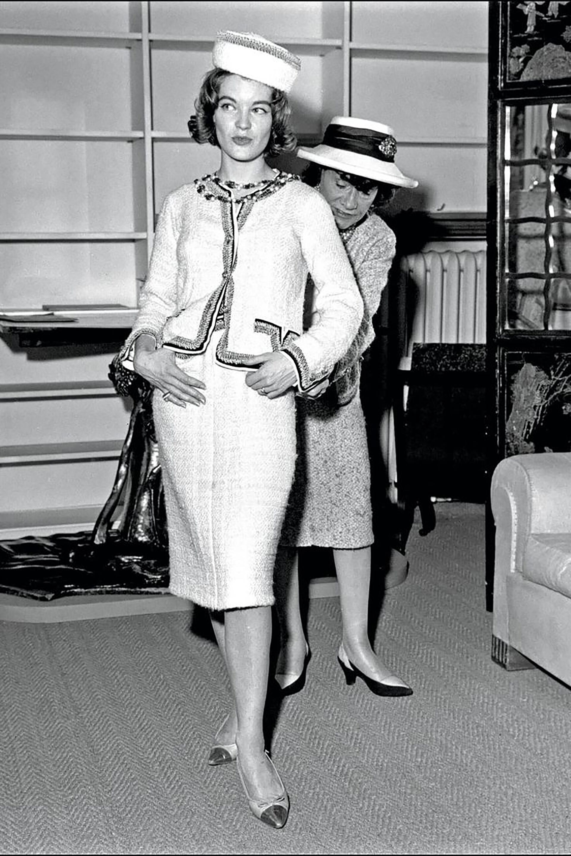 El traje de tweed impulsó una nueva silueta y libertad de movimiento para las mujeres