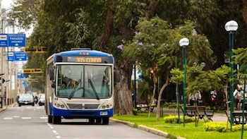 La ATU implementará desde este jueves 6 de agosto un plan piloto para mejorar la circulación del corredor azul y beneficiar a más de 70 mil pasajeros diarios - Créditos: Andina.