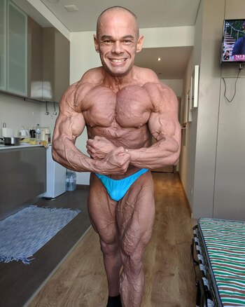 fisicocuturista MARCO LUIS