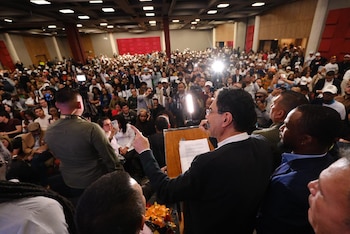 Iván Cepeda durante su intervención en el acto donde destacó la lucha contra el racismo estructural y la inclusión de comunidades afro e indígenas. - crédito @IvanCepedaCast/X