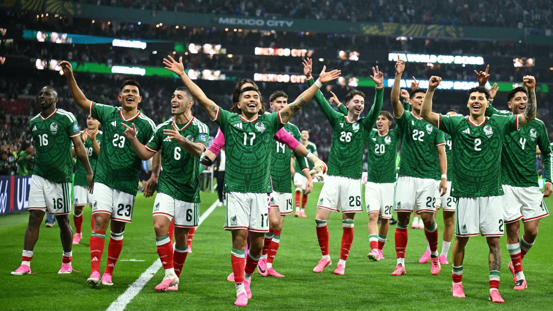 El convenio incluirá amistosos, eliminatorias y cuartos de final de la Nations League, con emisión en México mediante sistemas de paga y plataformas propias. (Photo by YURI CORTEZ / AFP)