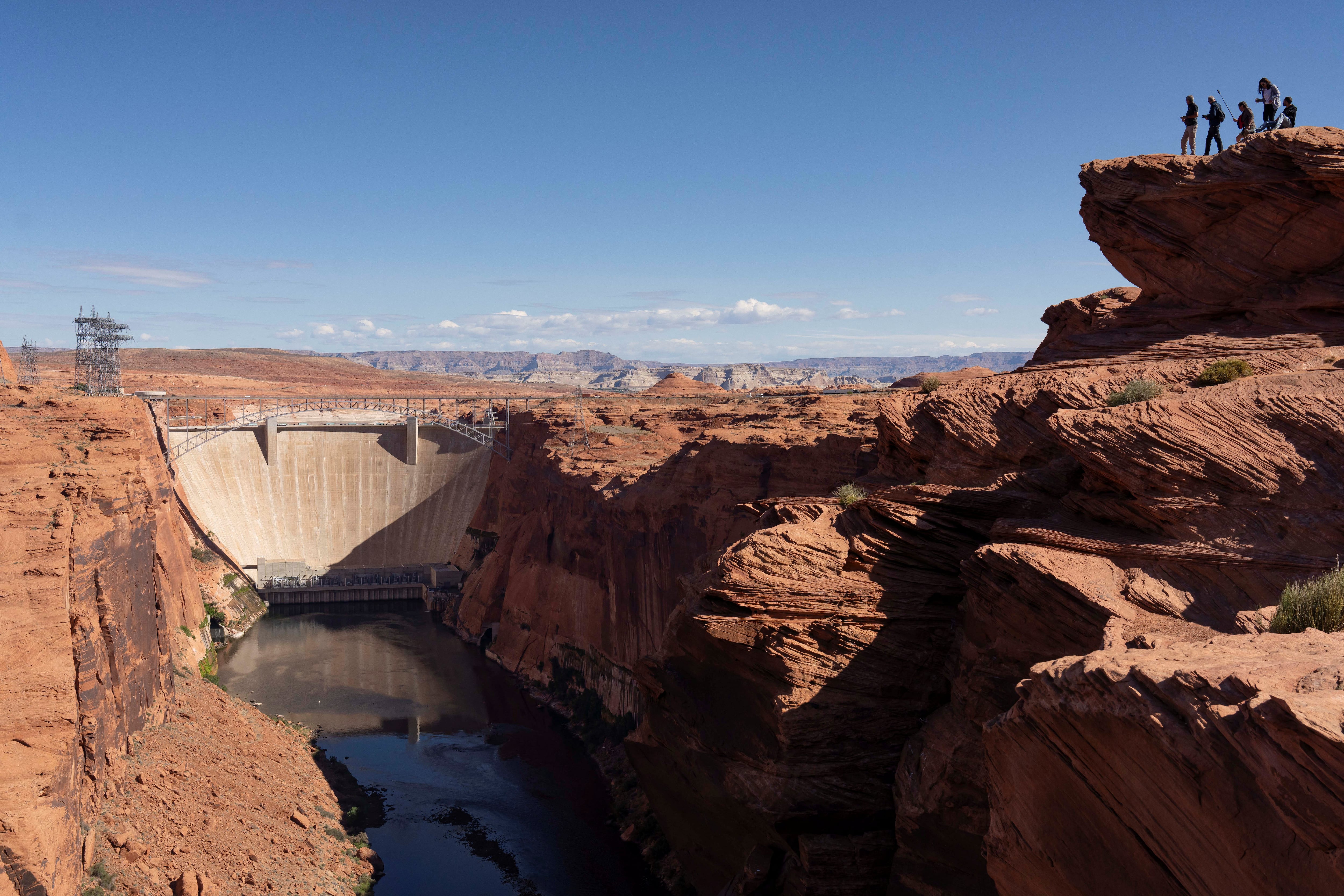 La crisis del río Colorado afecta el suministro de agua y energía para millones de personas en el oeste de Estados Unidos (REUTERS/Rebecca Noble)