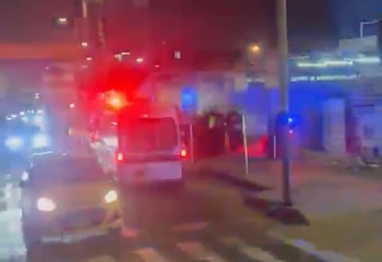 En el sector de Santa Fe, en Bogotá, la confrontación entre seguidores de Atlético Nacional y Junior de Barranquilla dejó dos muertos y seis heridos; autoridades analizan videos para identificar a los responsables - crédito Resistencia Macional/X