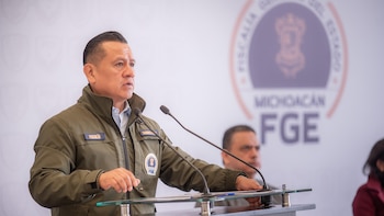 Fiscal de Michoacán solicita licencia para dejar su cargo: buscará la candidatura de Morena para gobernador