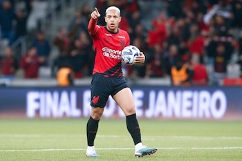 Vitor Roque buscará afianzarse en