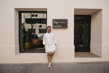 Salvatore Romano en la entrada