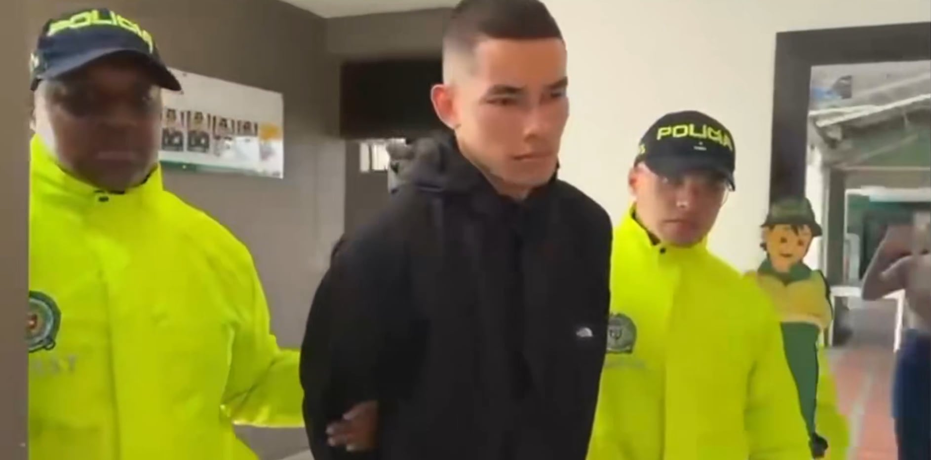 De acuerdo con el Ministerio de Defensa, alias Brayan era requerido por homicidio y por delitos relacionados con armas de fuego - crédito @mindefensa/X
