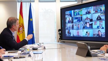 Mazón asegura ante Feijóo y