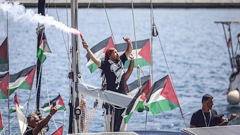 Israel advierte a una nueva flotilla con rumbo a Gaza que "dé la vuelta de inmediato"