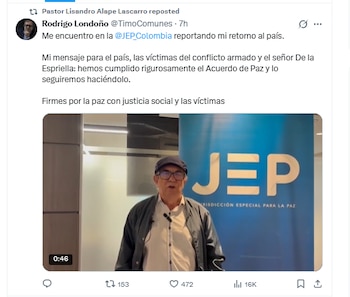 Rodrigo Londoño, alias Timochenko, volvió al país, tras un viaje a España - crédito @TimoComunes/X