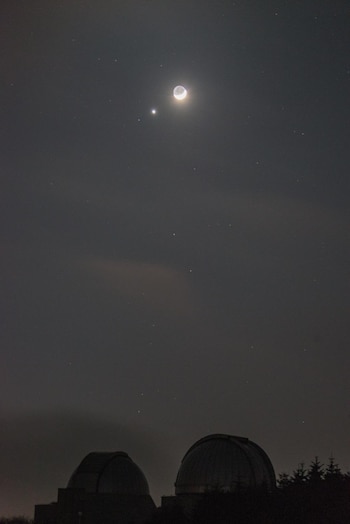 El Insivumeh recomienda observar el cielo de Guatemala desde lugares sin luz artificial y consultar el pronóstico del tiempo para mejorar la observación astronómica.