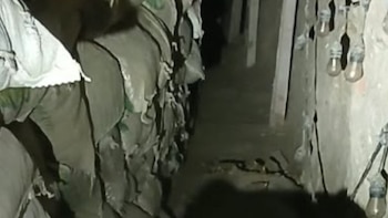 Descubren “huachitúnel” de 50 metros con electricidad y clima artificial conectado a Pemex en Guanajuato