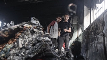 Un centenar de juristas denuncia