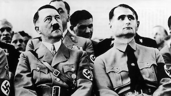 El mayor enigma de la Segunda Guerra Mundial: el insólito vuelo a Gran Bretaña del número dos del Tercer Reich para negociar la paz