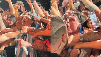 Peso Pluma casi es ‘asfixiado’ en pleno show por fans; así intervino equipo de seguridad
(Fotos: TikTok)
