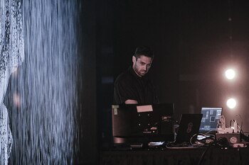 Ali Phi es artista informático