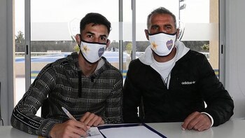 Renzo Giampaoli acaba de firmar