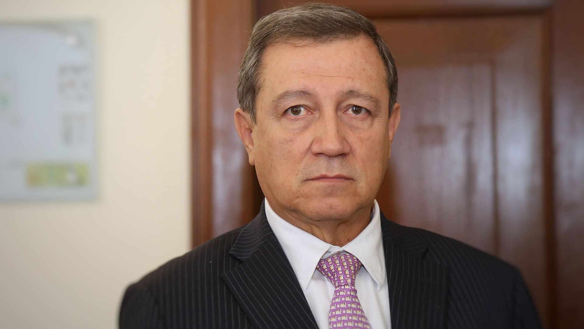 Ernesto Macías estuvo durante ocho años en el Senado, cuerpo legislativo del que salió el 20 de julio de 2022, luego de no aspirar a su reelección - crédito Colprensa