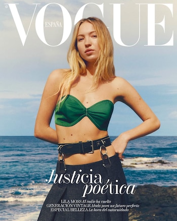 La portada de Vogue consagra su dominio de la nostalgia estilística con mezclilla, bandeau verde y cinturón de cuero