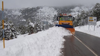Cortadas al tráfico por nieve