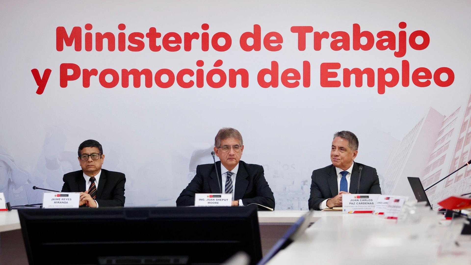 Se realizó la primera sesión para el aumento del sueldo mínimo en Perú. - Crédito MTPE