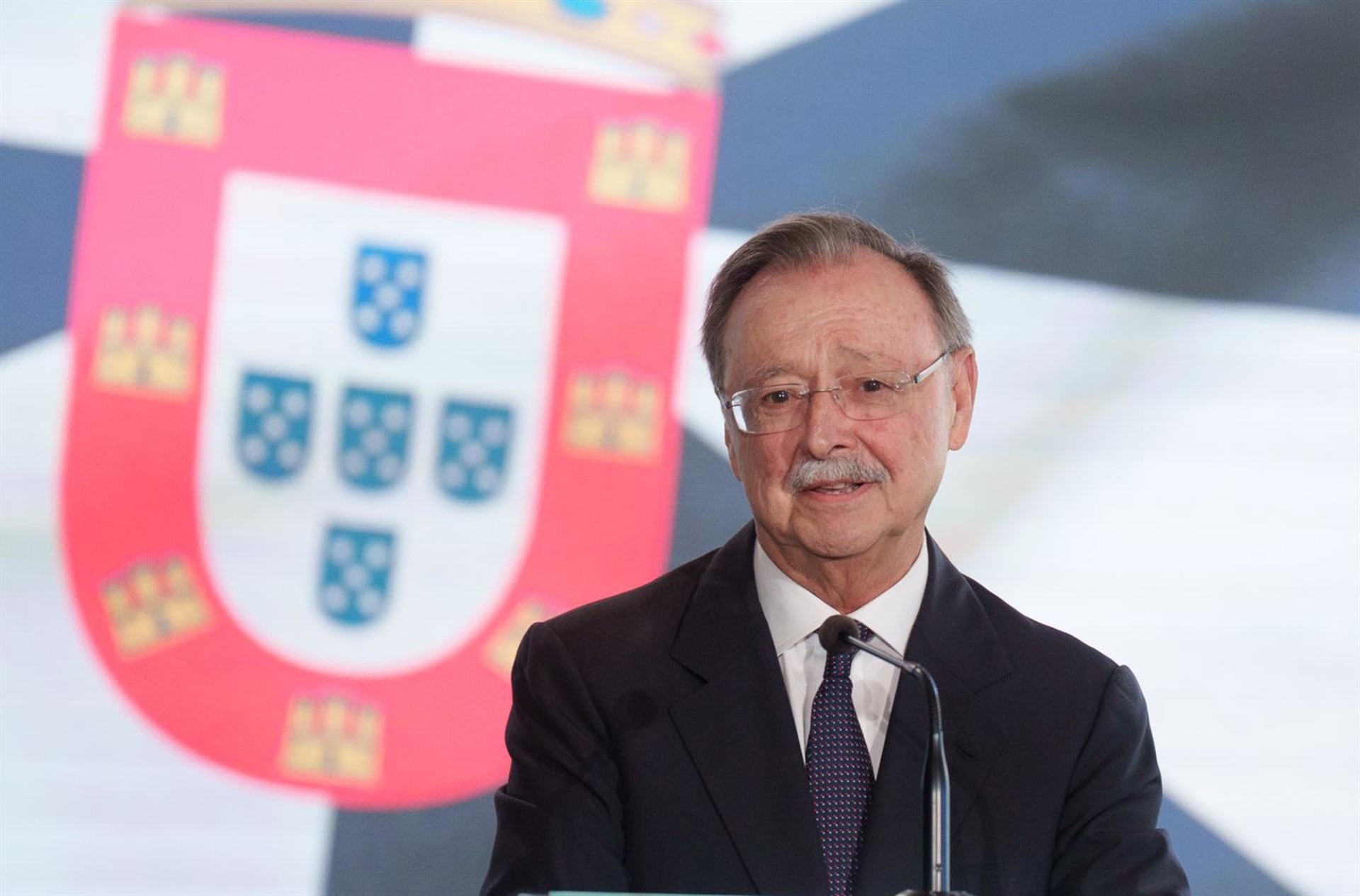 Vivas acusa a Sánchez de incumplir sus “obligaciones constitucionales” en Ceuta y agradece que los Reyes traigan “esperanza” a la ciudad (Francisco J. Olmo - Europa Press)