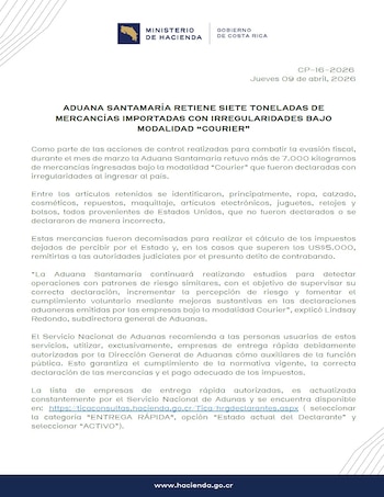 Las autoridades identificaron inconsistencias en la declaración de juguetes, relojes y bolsos enviados por Courier, lo que motivó su retención por presunto contrabando. (Cortesía: Ministerio de Hacienda)
