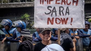 La vicepresidenta de Filipinas abandona el país a medida que avanza el proceso de destitución en su contra
