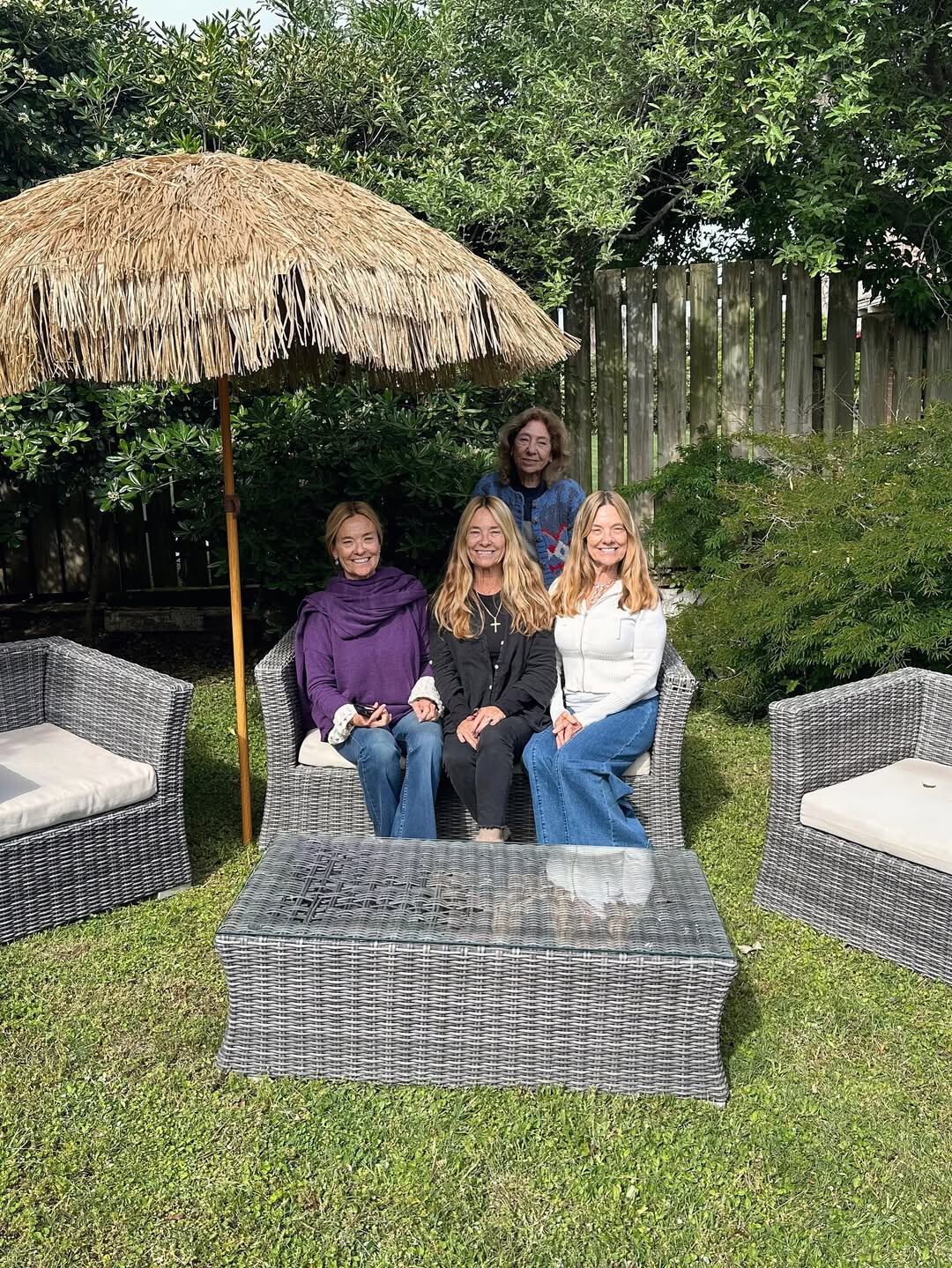 El posteo de Las Trillizas de Oro reunió cientos de comentarios y elogios de seguidores que celebraron su vitalidad