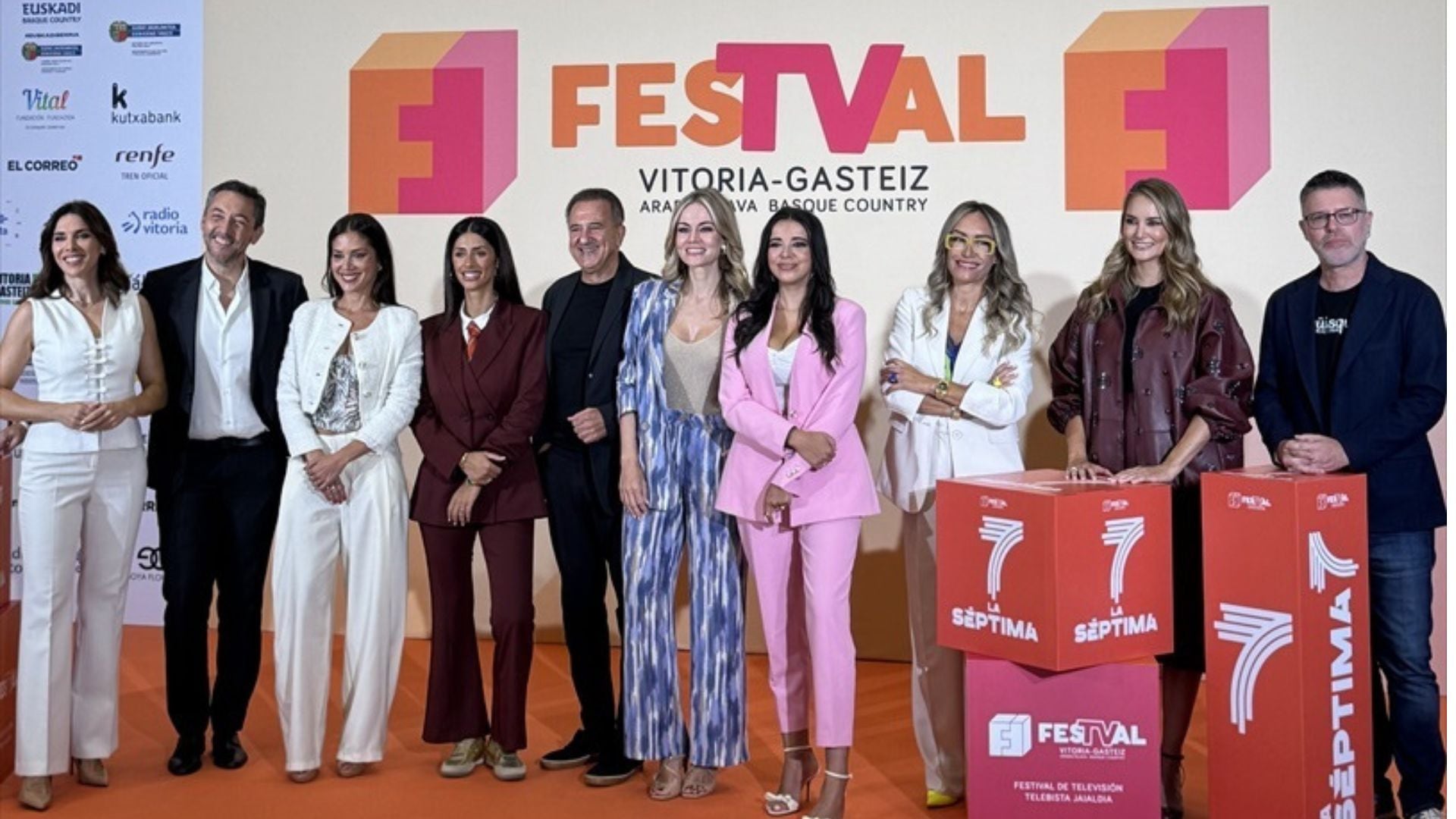 Los presentadores de La Séptima en el FesTVal 2026. (Europa Press)