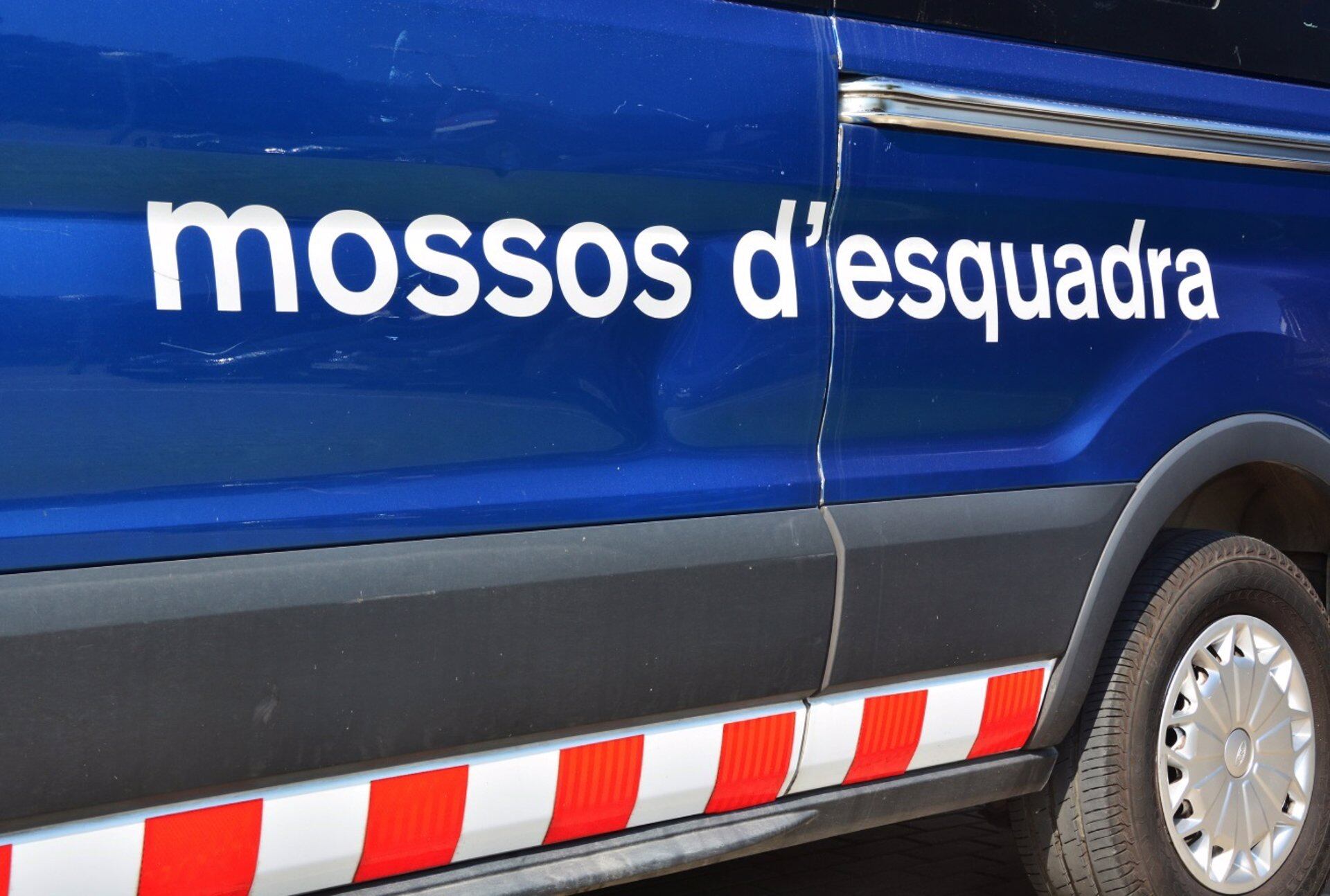 Un vehículo de Mossos d