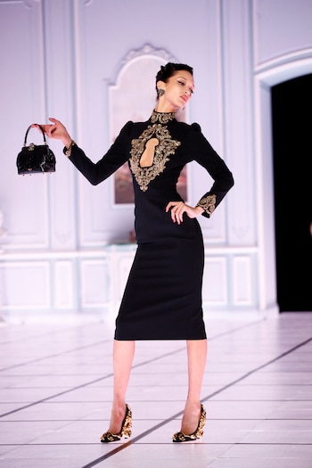 Bella Hadid con un vestido