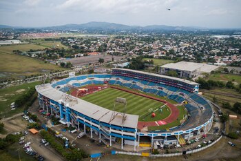 Honduras sostiene su peso regional con el Estadio Olímpico Metropolitano y el Chelato Uclés, aunque ambos requieren actualizaciones para competir por torneos FIFA.