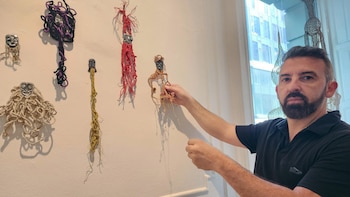 El orfebre Marcelo Toledo presenta