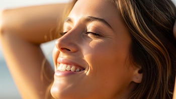 Luz solar: el factor natural que activa la hormona de la felicidad