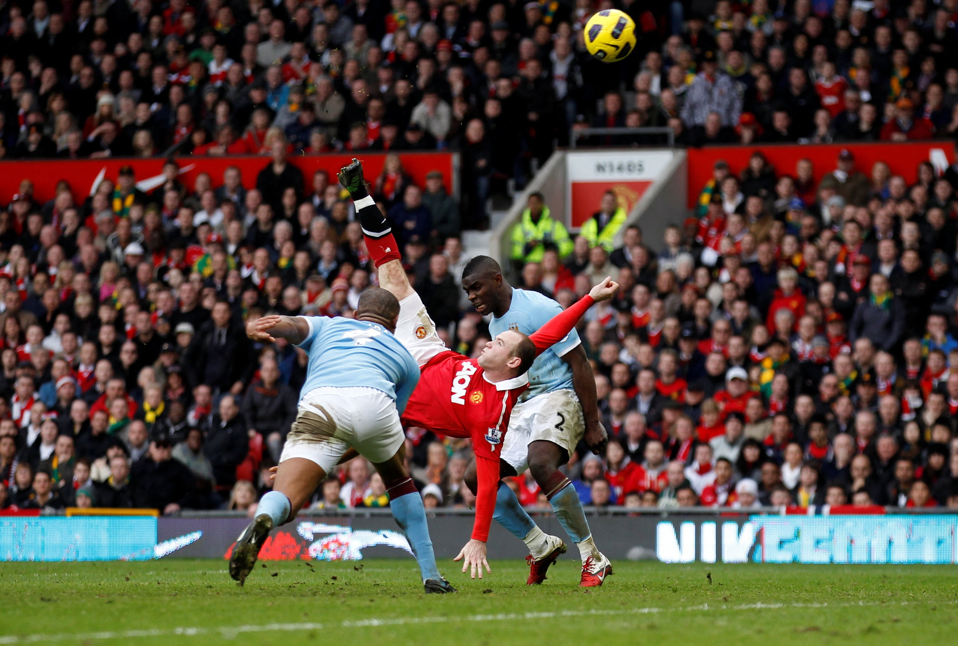 Rooney reveló que Sir Alex Ferguson lo reprendió en un partido para incentivar su rendimiento en el campo (Action Images via Reuters/Jason Cairnduff)