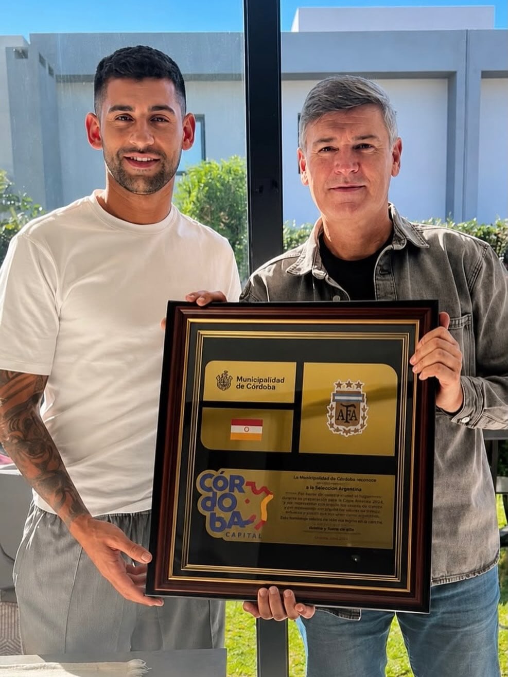 Cuti Romero fue homenajeado como Ciudadano Ilustre de Córdoba (@danielpasseriniok)