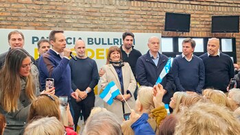 Junto a los referentes del