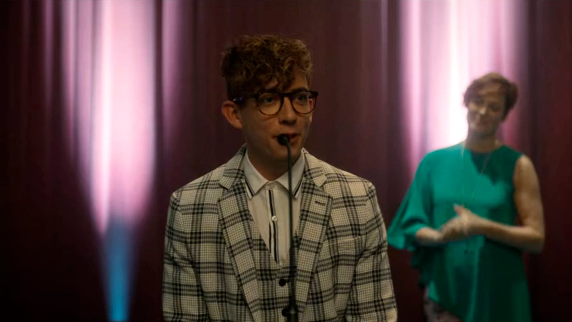 Kevin McHale interpretó a Artie Abrams, personaje que formó parte del grupo original de estudiantes. (Foto: Twitter@eyeandtear)